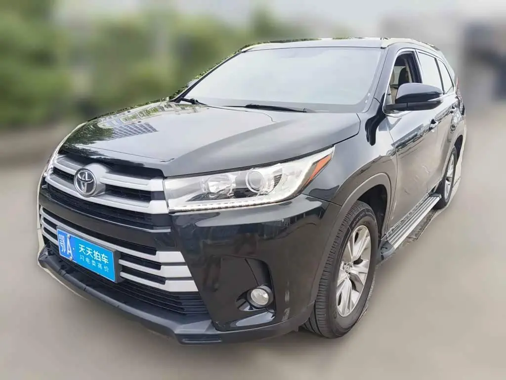 Toyota Highlander 2020 — Фото 1/13