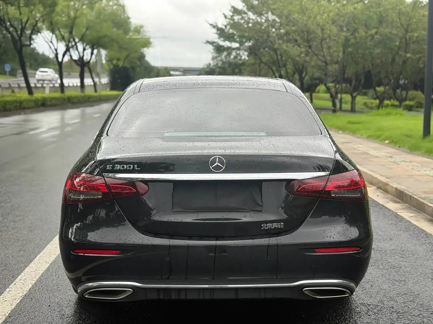 Mercedes-Benz E-Class 2021 — Photo 8/9