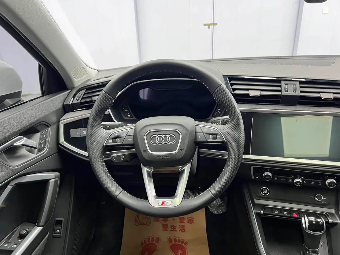 Audi Q3 Sportback 2022 — Фото 16/20