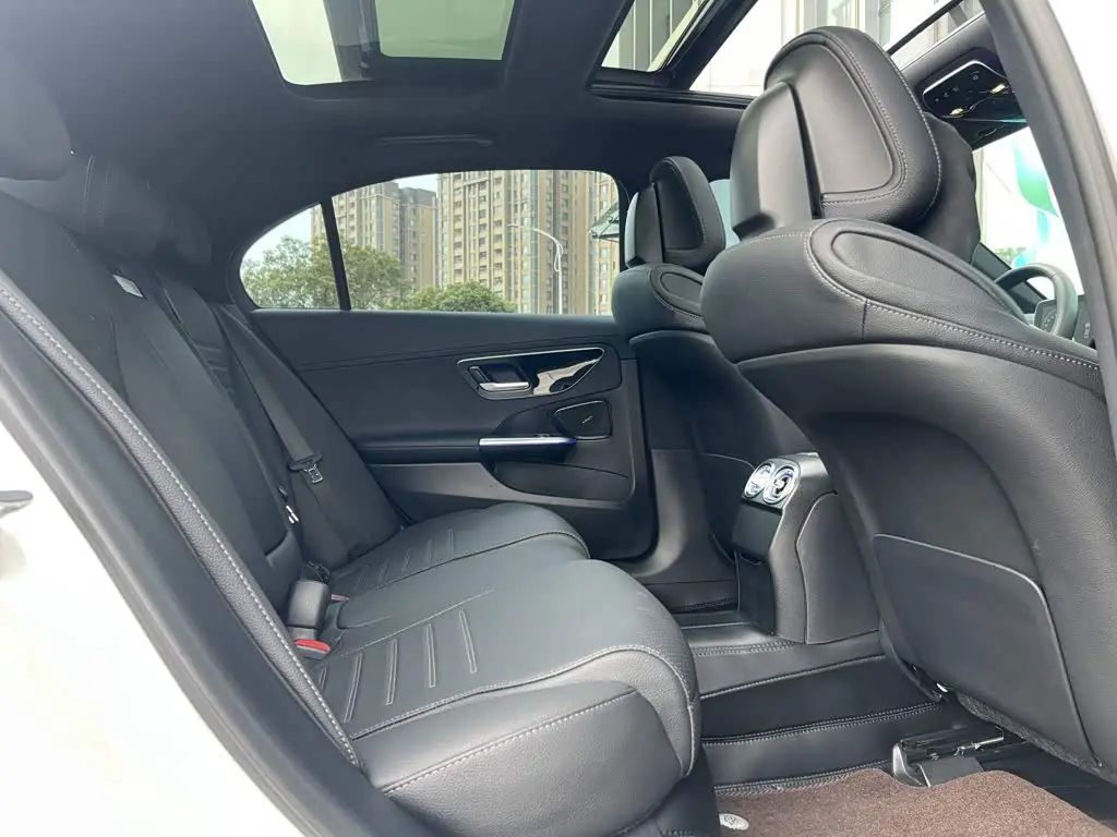 Mercedes-Benz C-Class 2023 — Фото 16/20