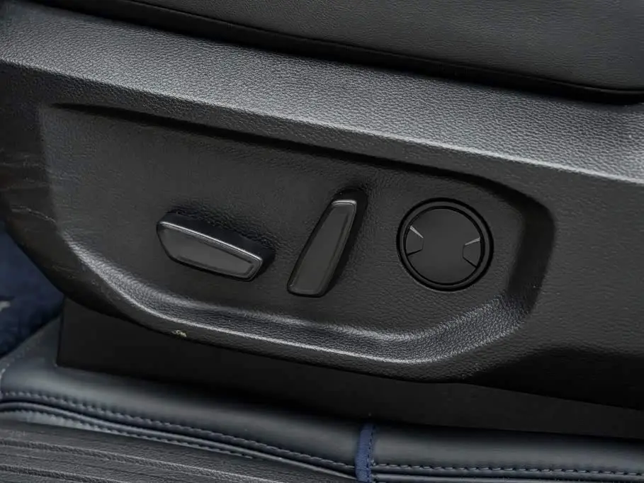 Ford Ranger 2023 — Фото 14/20