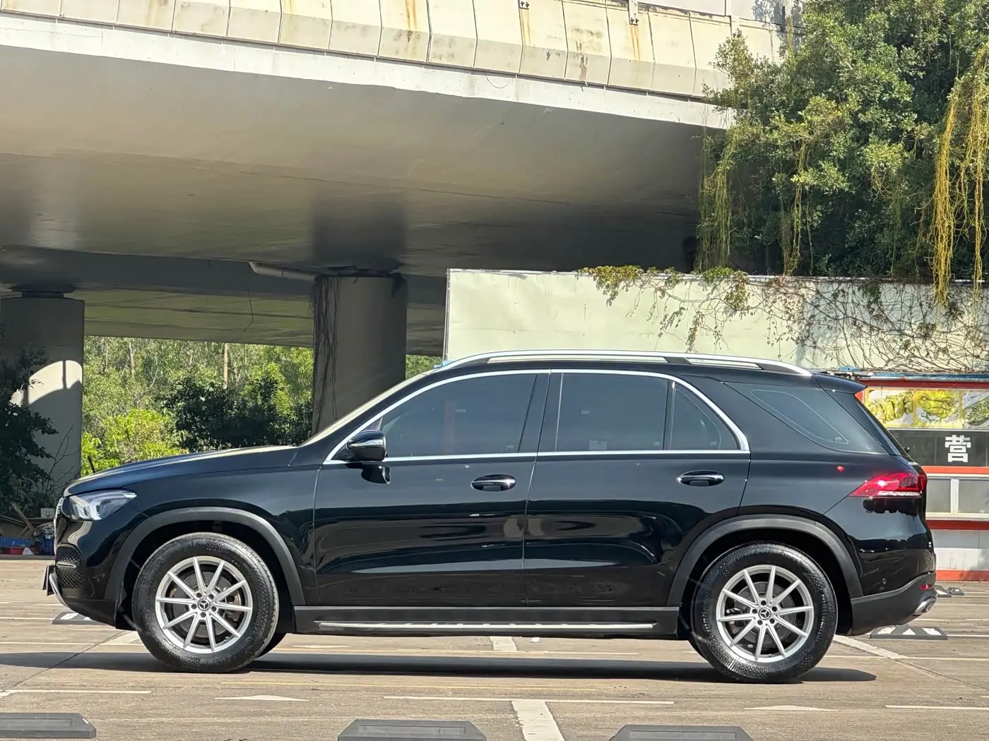 Mercedes-Benz GLE 2022 — Photo 16/16