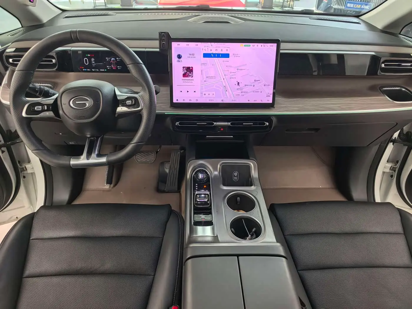 GAC Trumpchi Trumpchi E8 NEV 2024 — Фото 10/20
