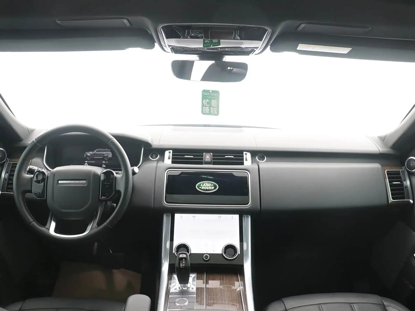 Land Rover Range Rover Sport PHEV 2018 — Photo 8/16