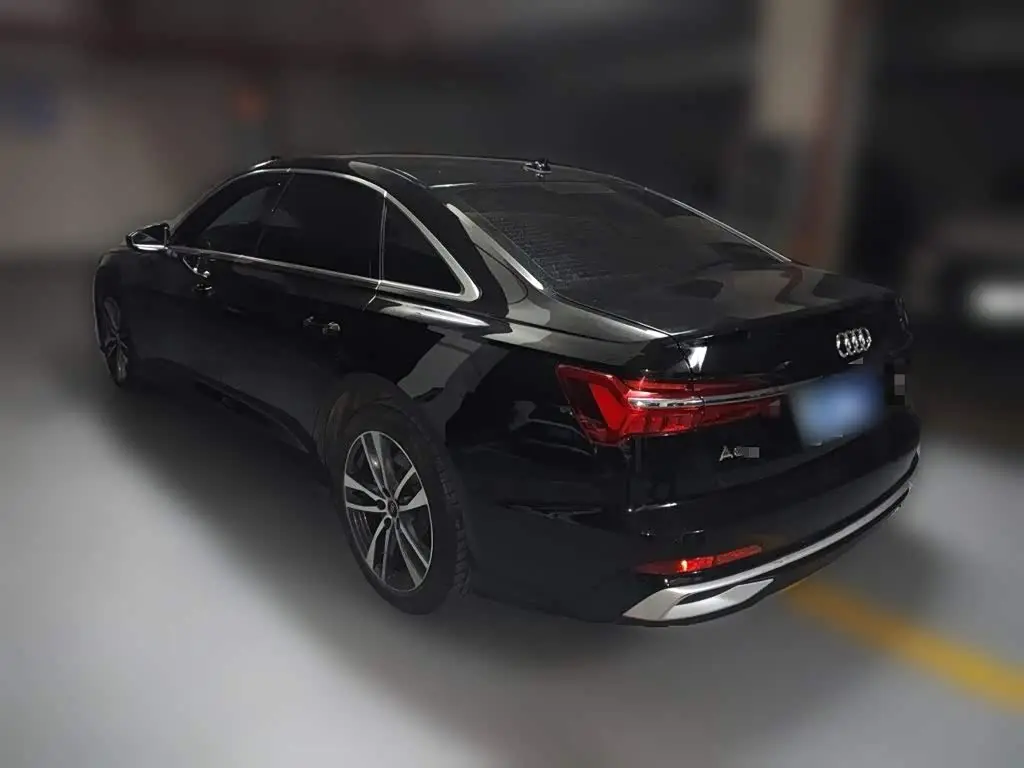 Audi A6L 2022 — Фото 4/20