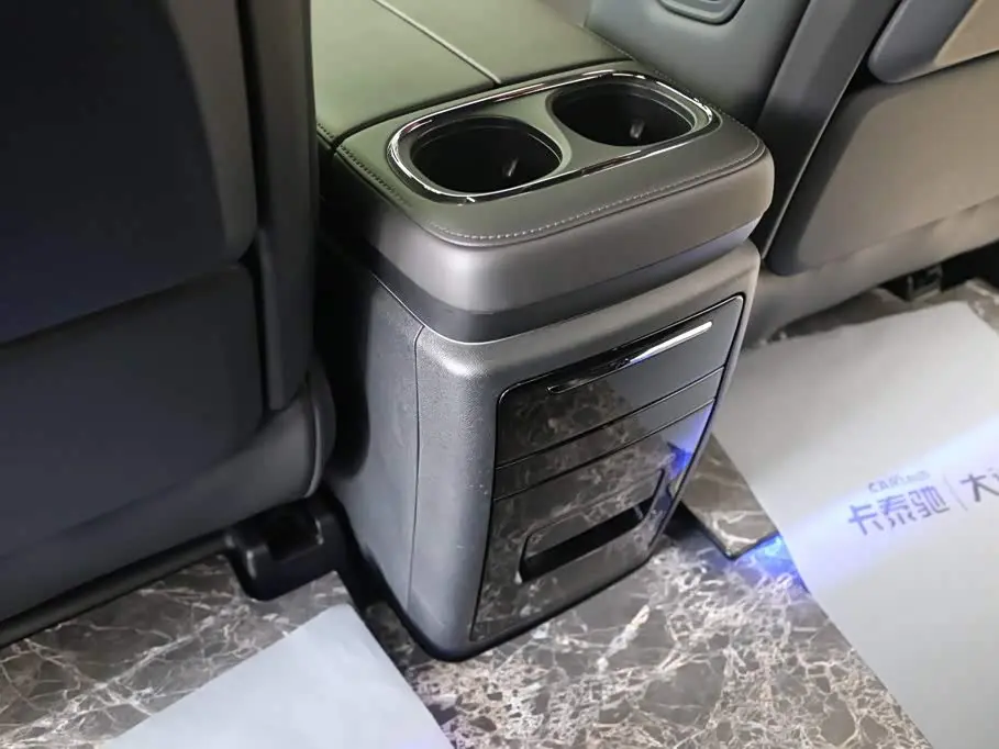 GAC Trumpchi Trumpchi M8 2024 — Şəkil 20/20
