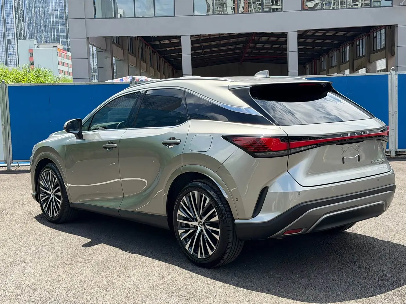 Lexus RX New Energy 2023 — Photo 12/14