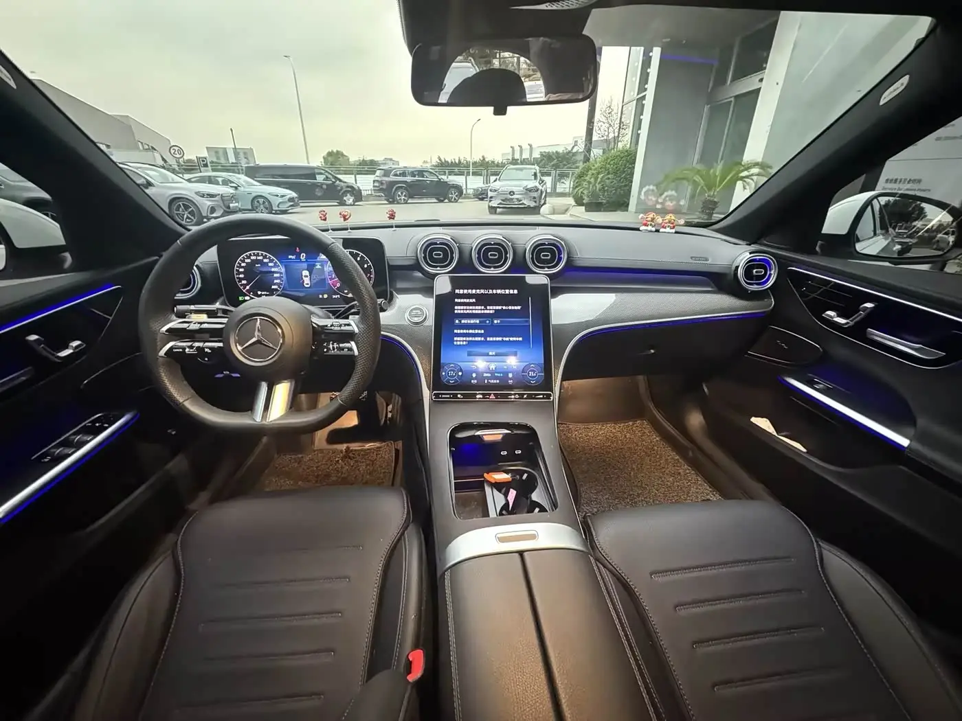 Mercedes-Benz C-Class 2025 — Фото 10/20