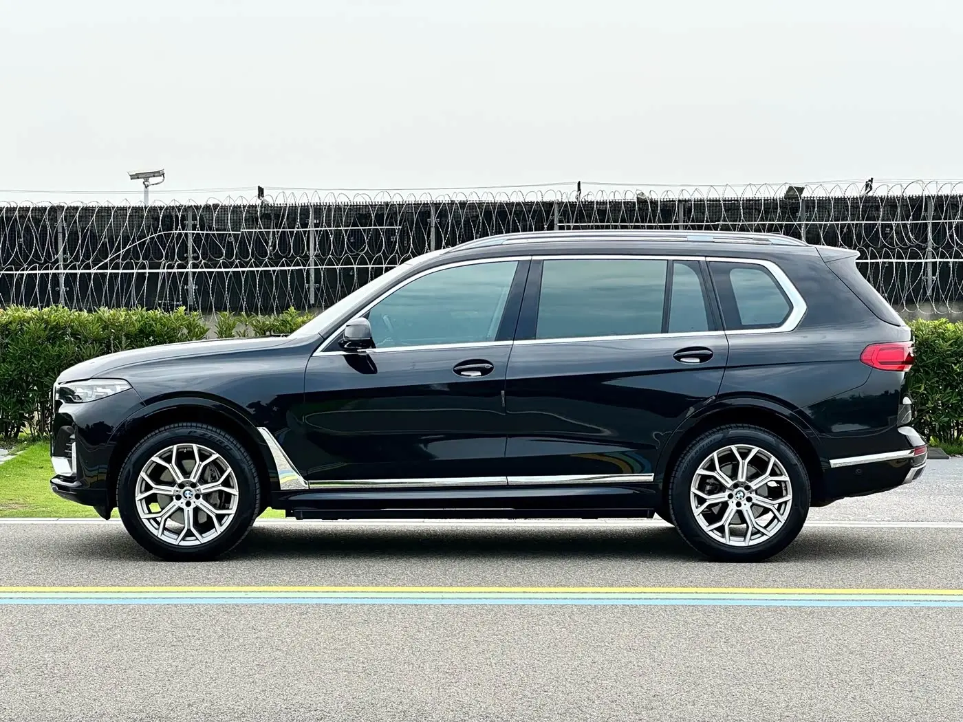 BMW X7 2022 — Photo 4/20