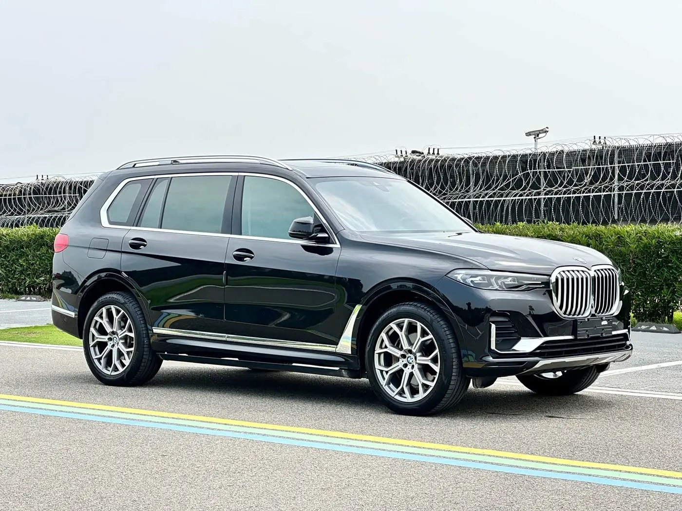 BMW X7 2022 — Photo 3/20