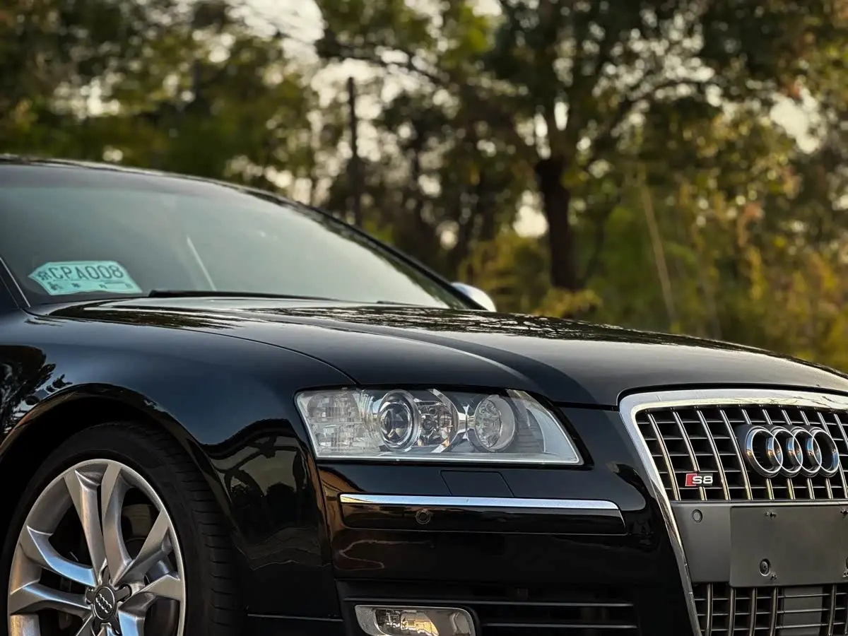 Audi S8 2008 — Şəkil 5/14