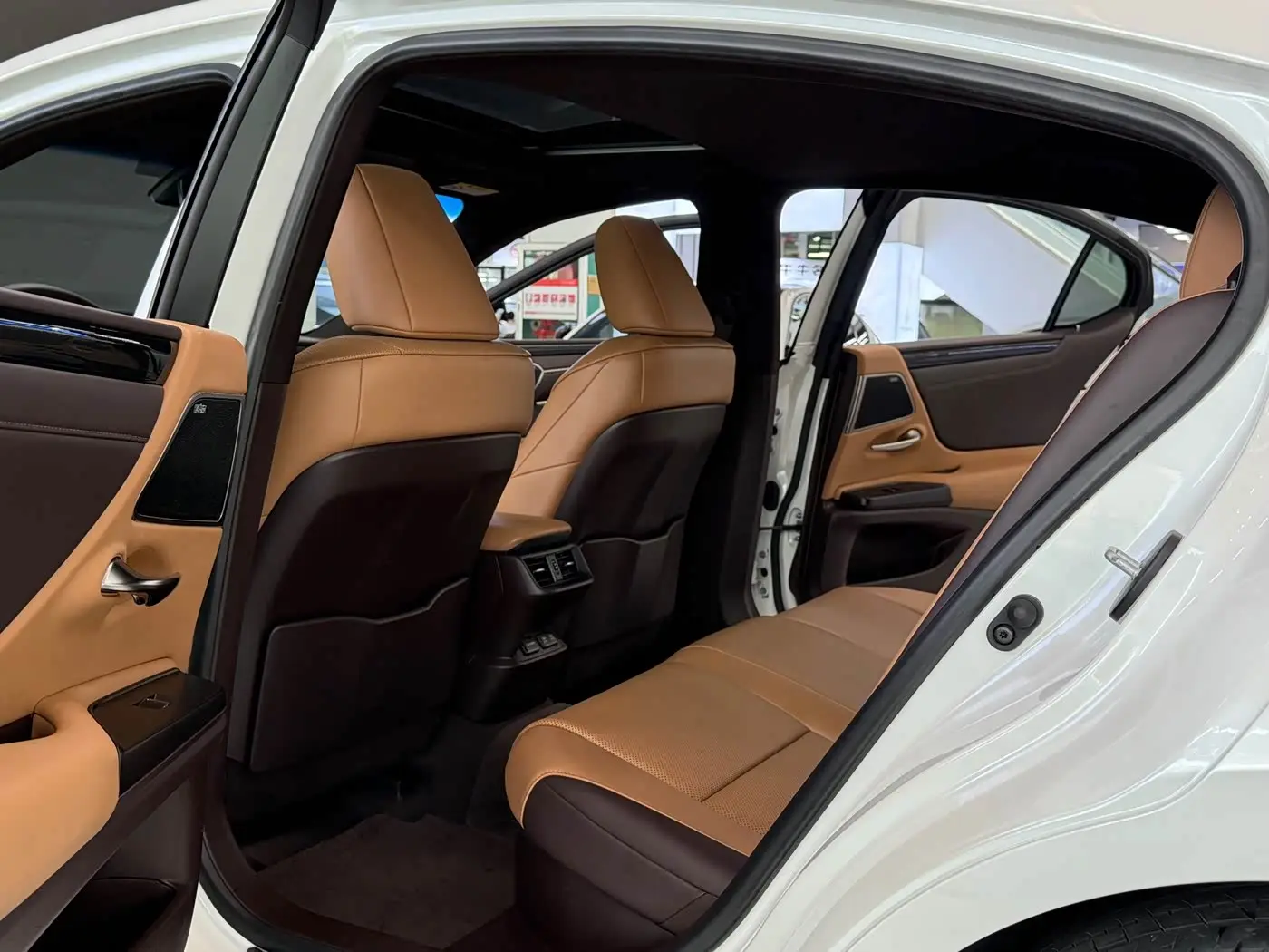 Lexus ES 2020 — Şəkil 9/19