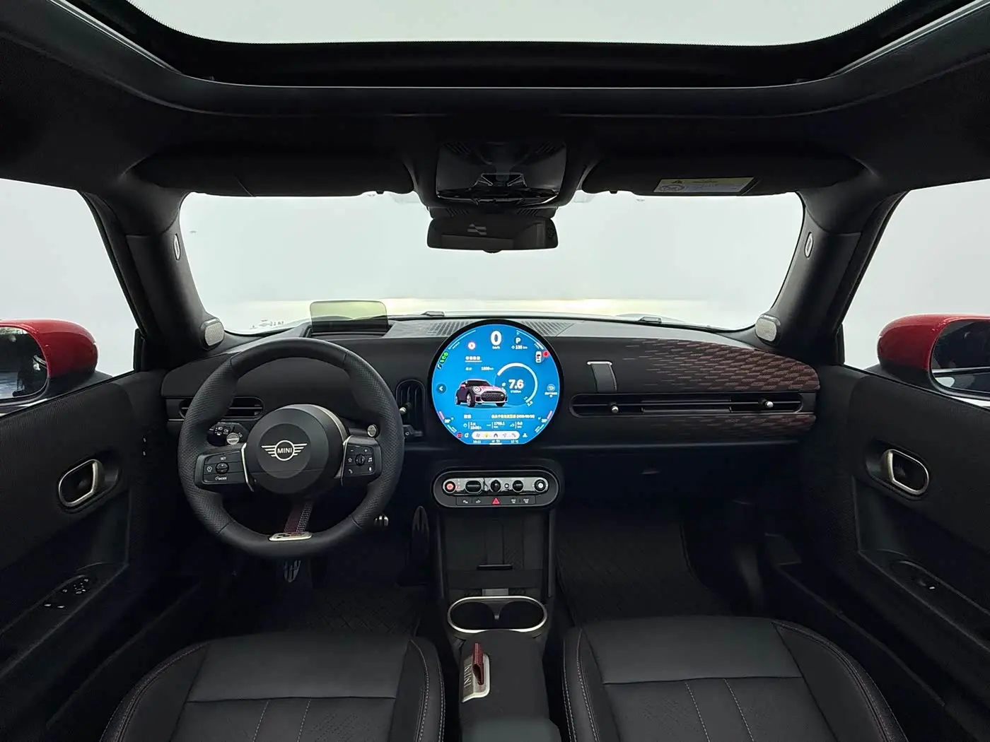 MINI JCW 2025 — Фото 18/19