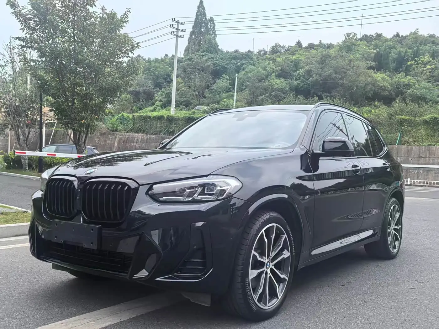 BMW X3 2023 — Фото 1/19