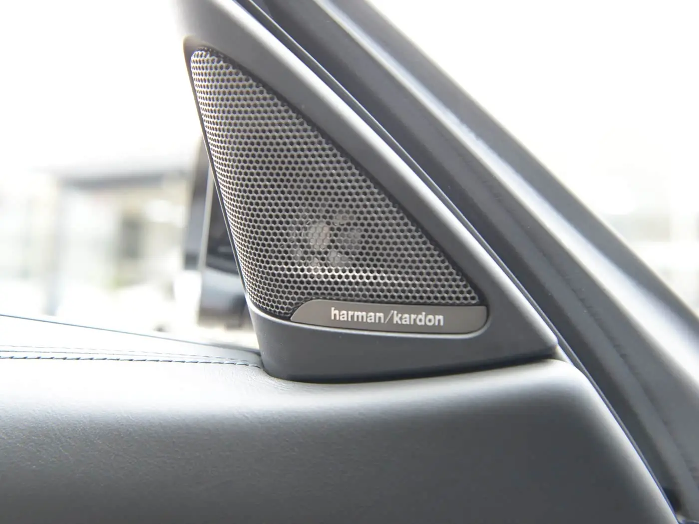BMW M4 2020 — Photo 12/15