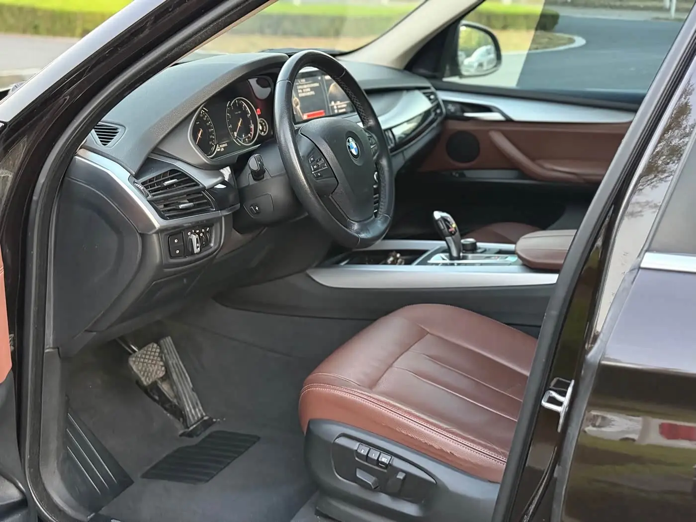 BMW X5 2018 — Photo 6/10