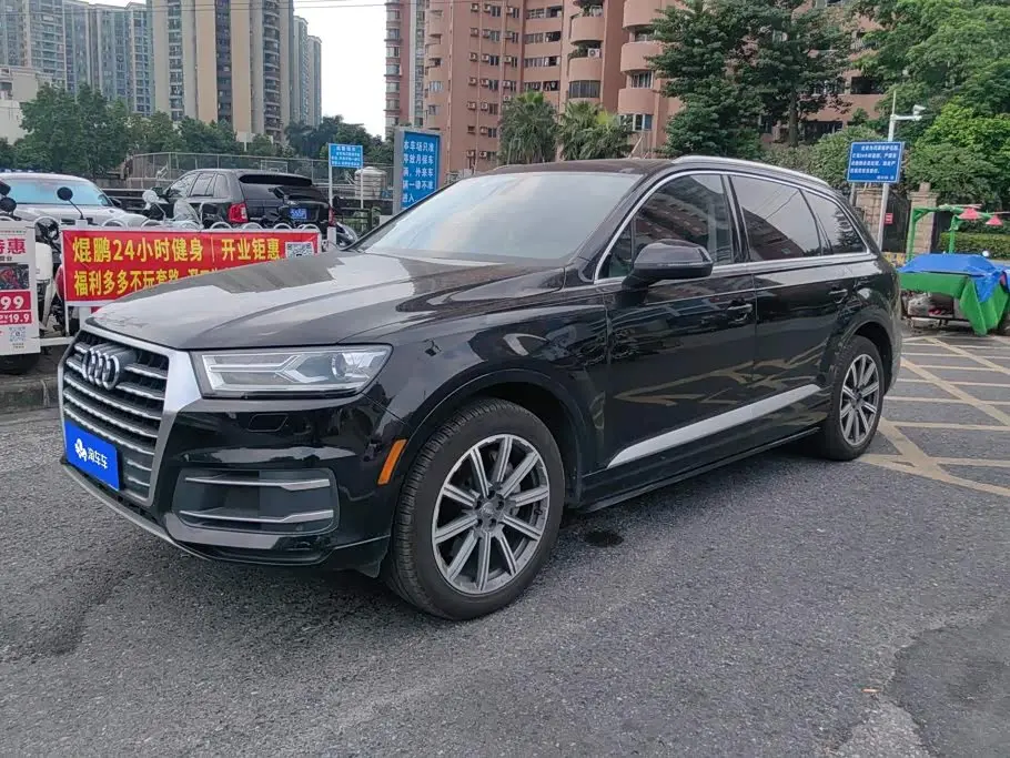 Audi Q7 2017 — Фото 1/16