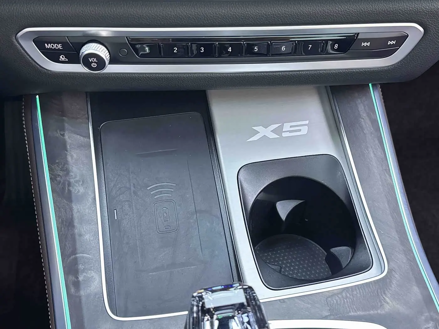 BMW X5 2023 — Photo 12/18