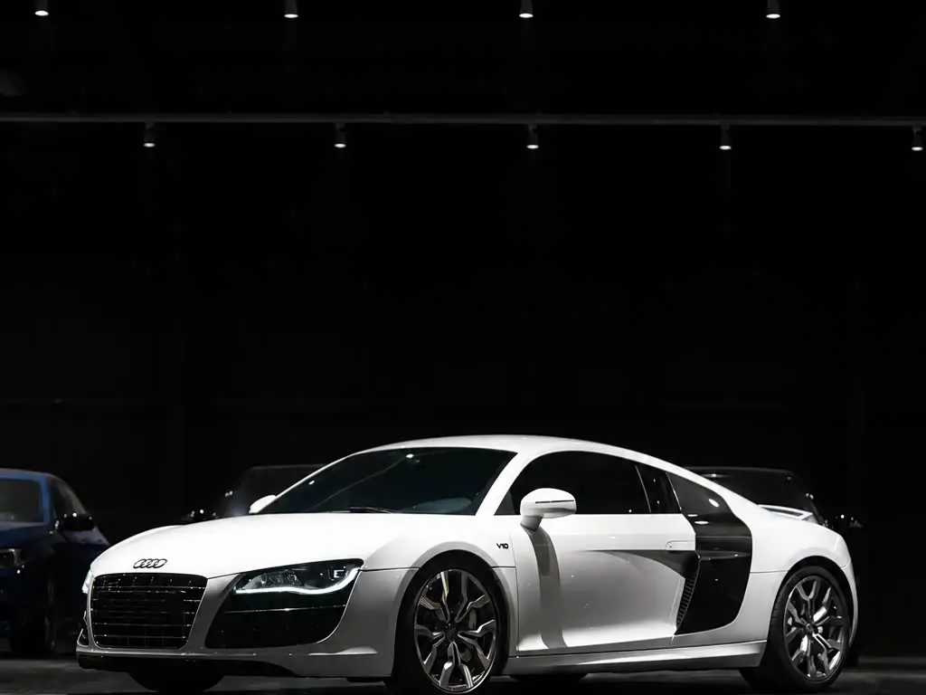 Audi R8 2012 — Photo 1/9