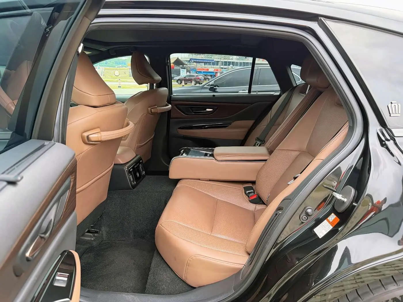 Toyota Crown 2024 — Şəkil 14/18