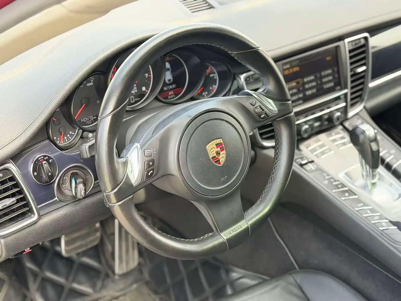 Porsche Panamera 2012 — Şəkil 8/16