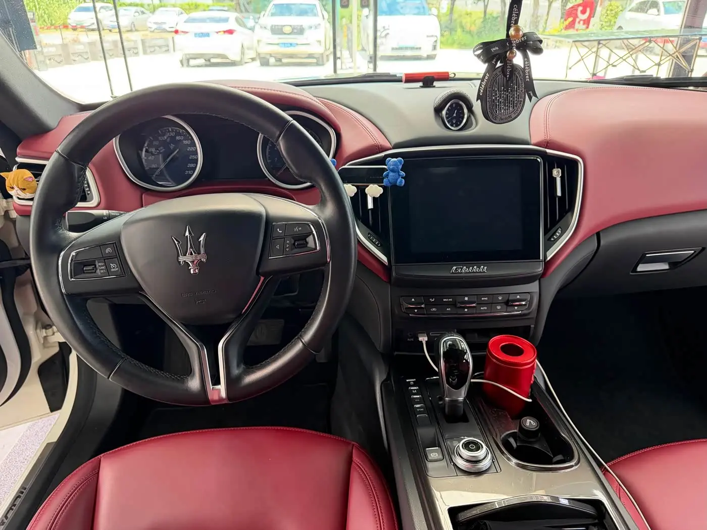 Maserati Ghibli 2017 — Şəkil 11/19