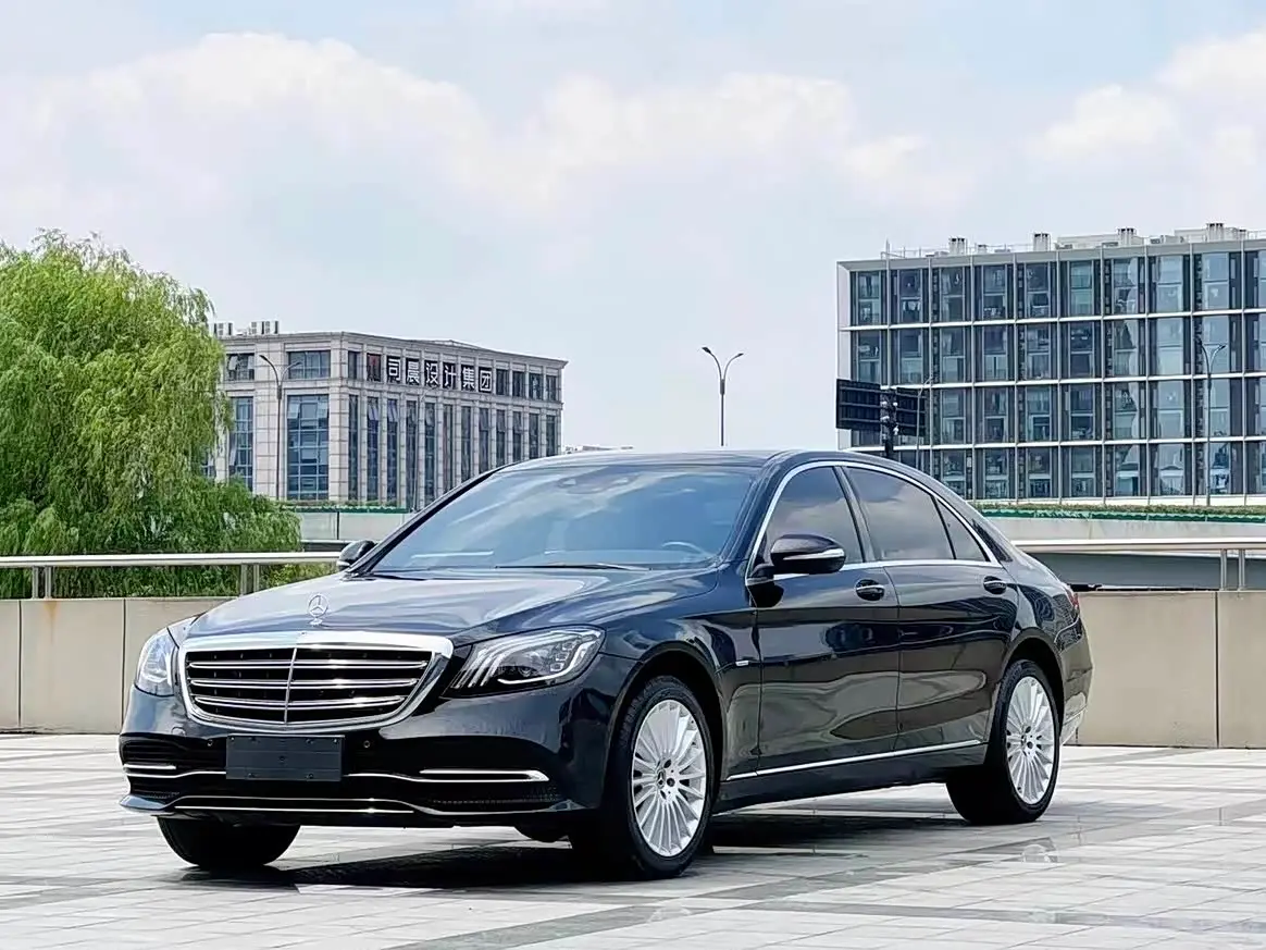 Mercedes-Benz S-Class 2021 — Photo 1/10