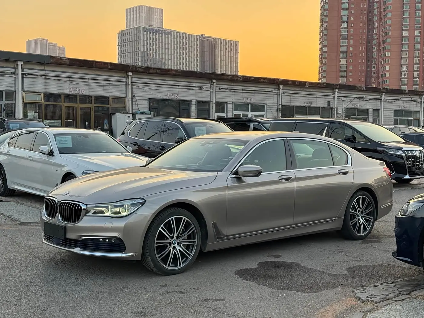 BMW 7 Series 2016 — Photo 1/20
