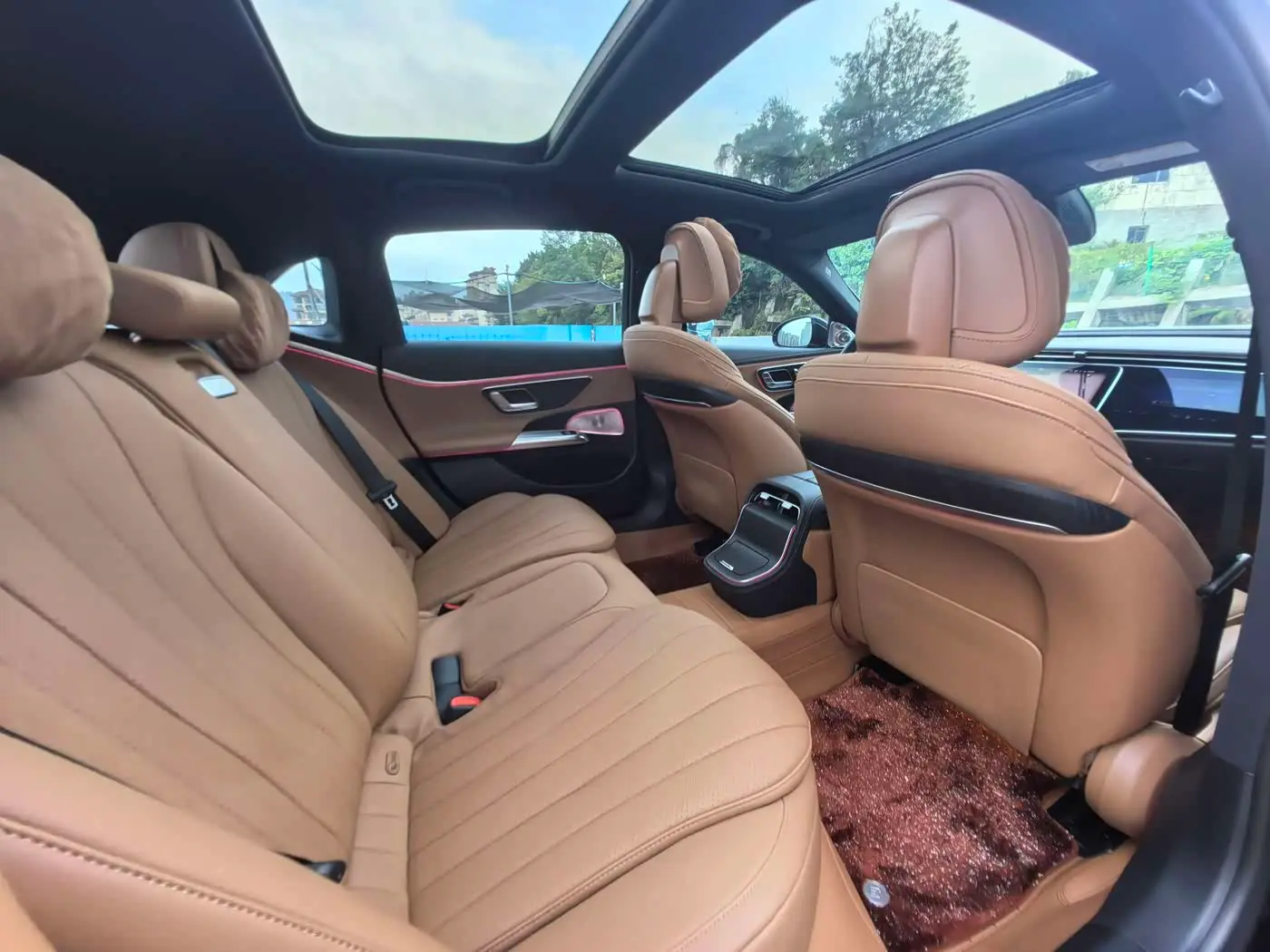 Mercedes-Benz E-Class 2024 — Şəkil 8/15