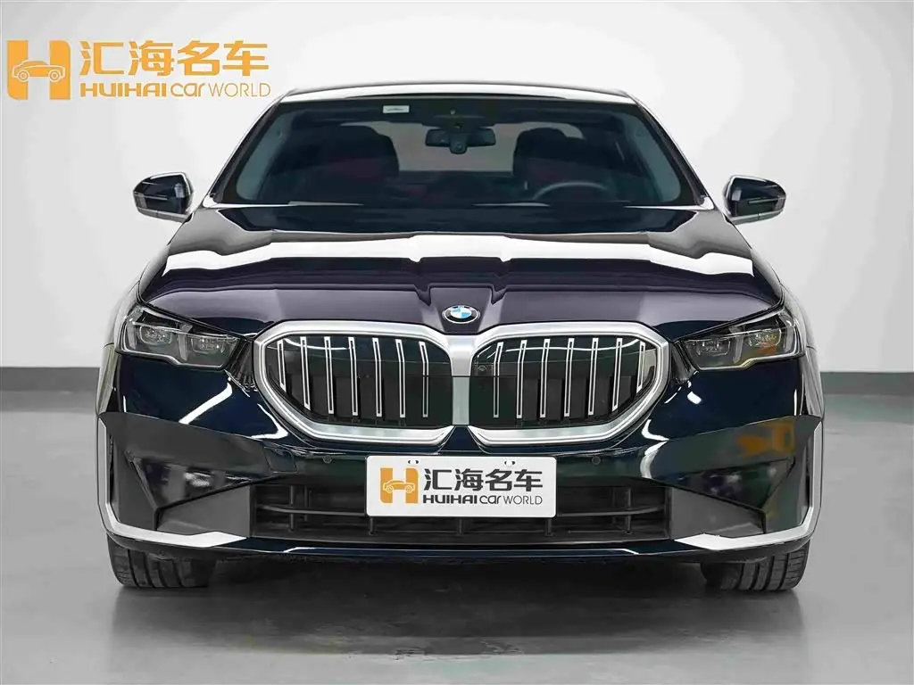 BMW 5 Series 2024 — Şəkil 2/14