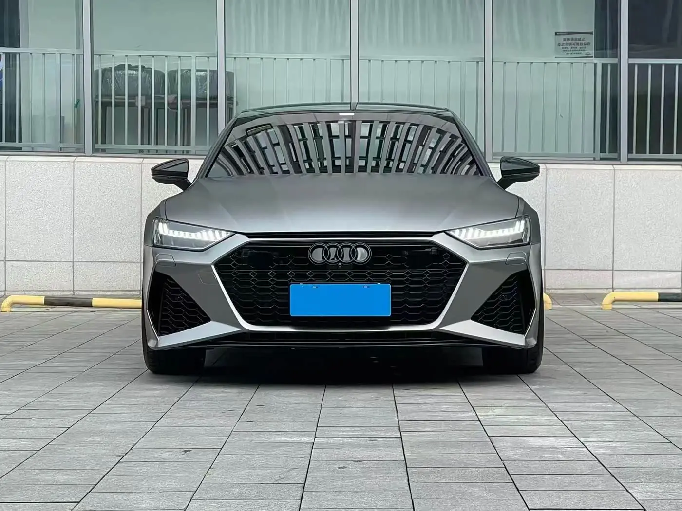 Audi A7L 2023 — Фото 2/9