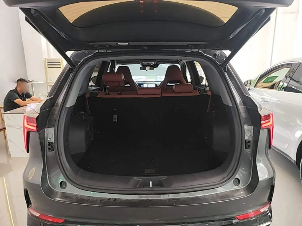 Changan CS75 PLUS 2023 — Фото 18/19