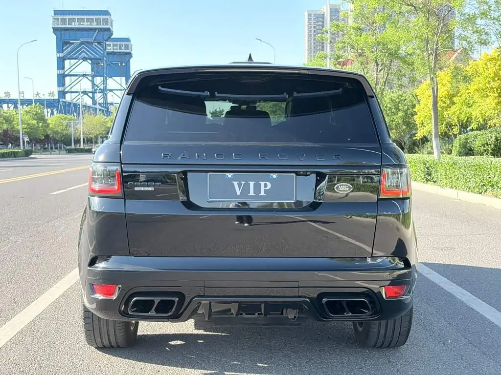 Land Rover Range Rover Sport 2019 — Photo 8/9