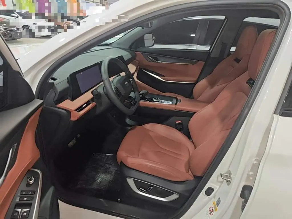 Changan CS75 PLUS 2024 — Фото 15/19