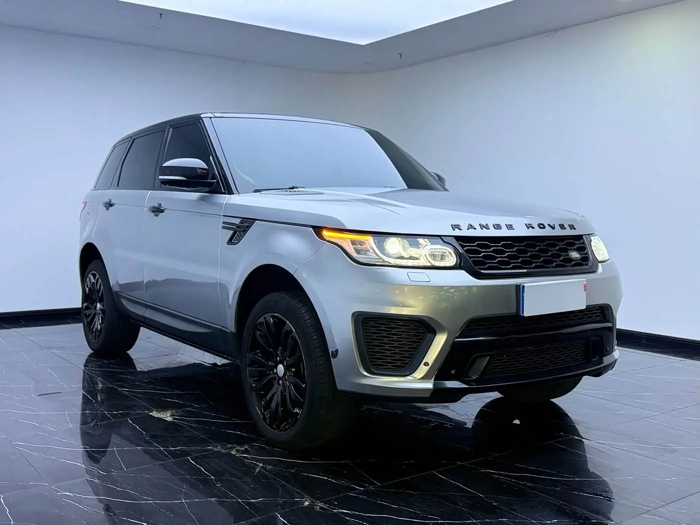Land Rover Range Rover Sport 2014 — Фото 3/20
