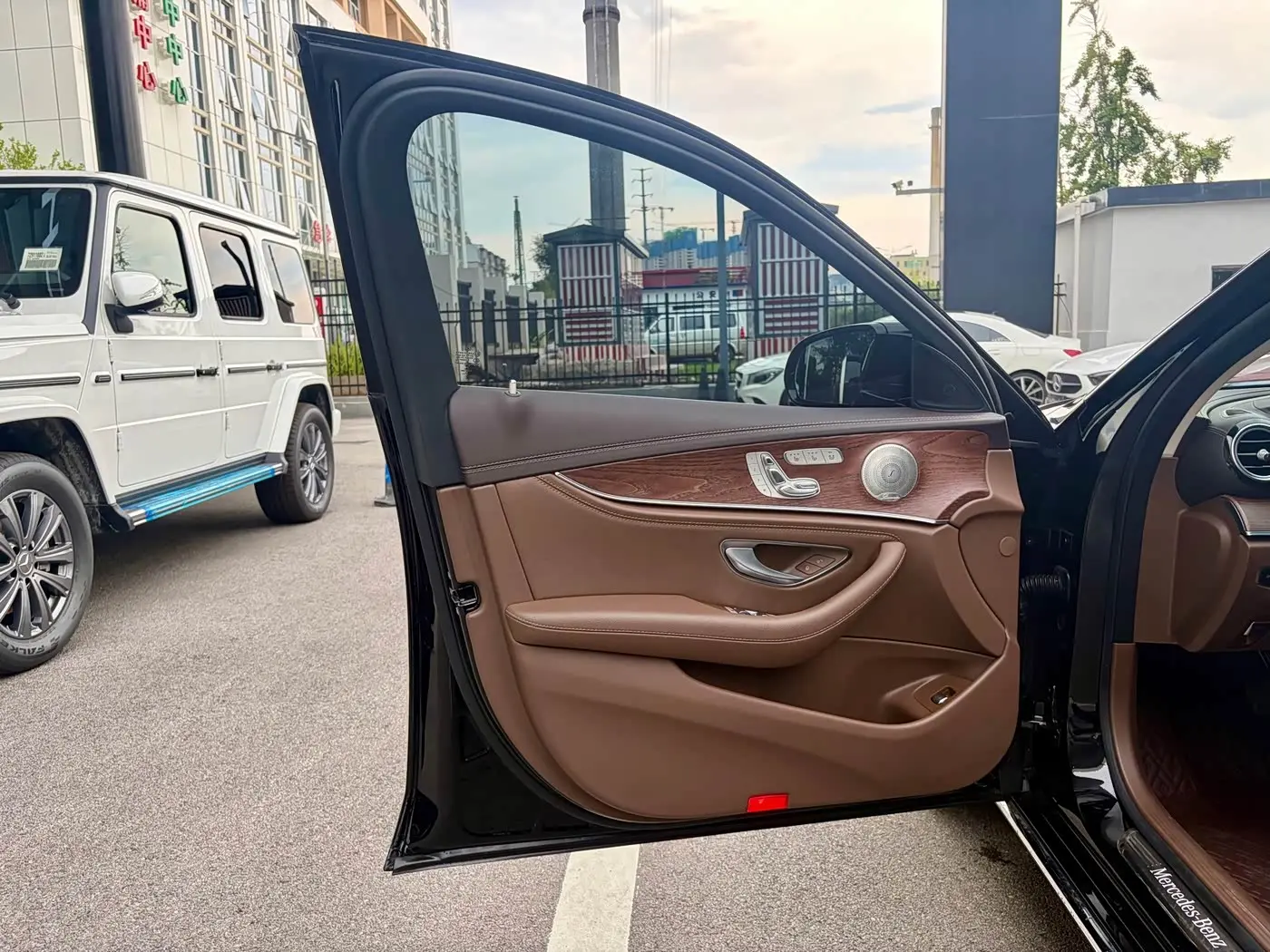 Mercedes-Benz E-Class 2023 — Şəkil 13/20