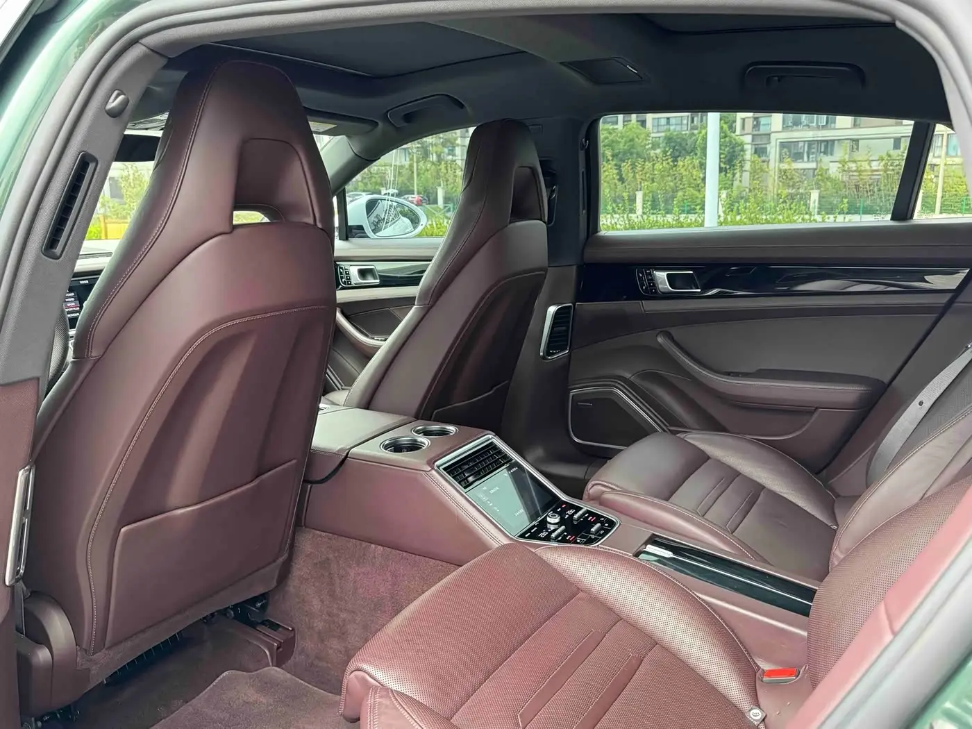 Porsche Panamera New Energy 2019 — Photo 7/19