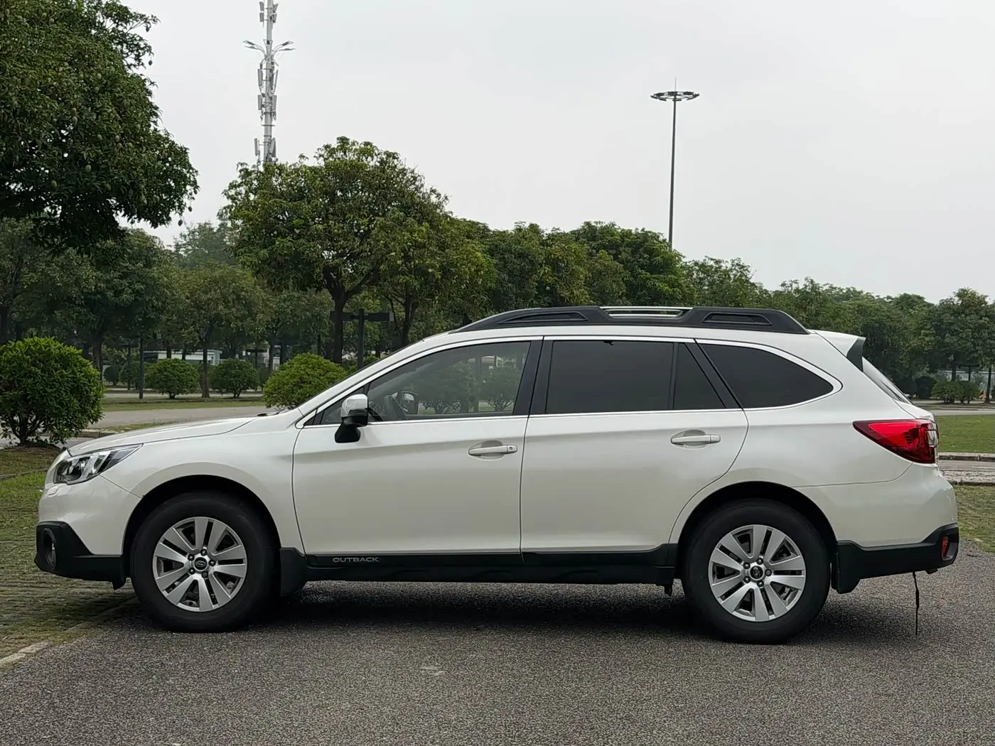 Subaru Outback 2016 — Photo 18/20