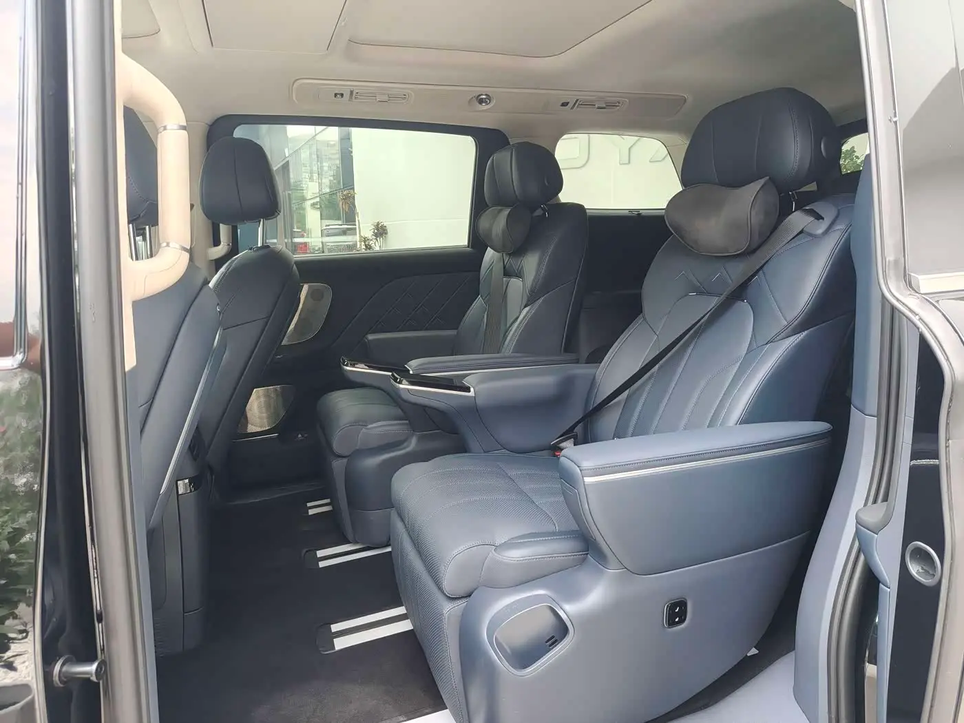 Voyah Auto Voyah Dreamer 2025 — Photo 7/11
