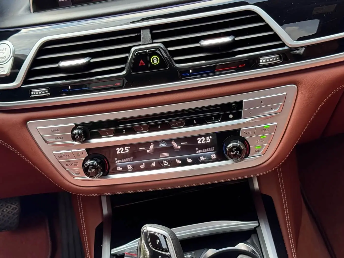 BMW 7 Series 2020 — Photo 19/20