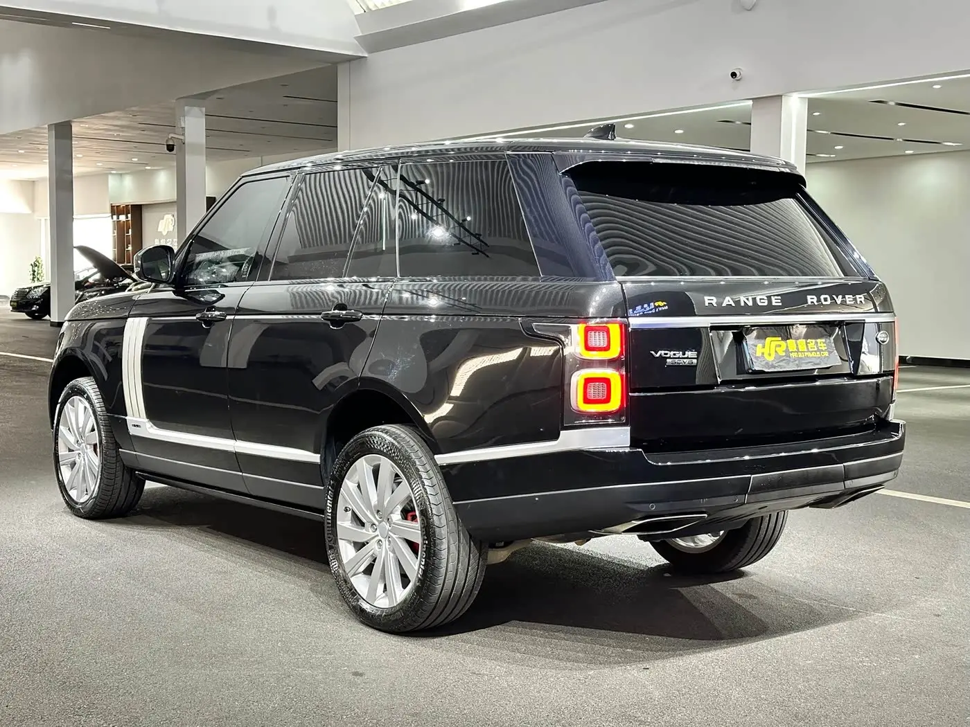 Land Rover Range Rover 2019 — Фото 7/19