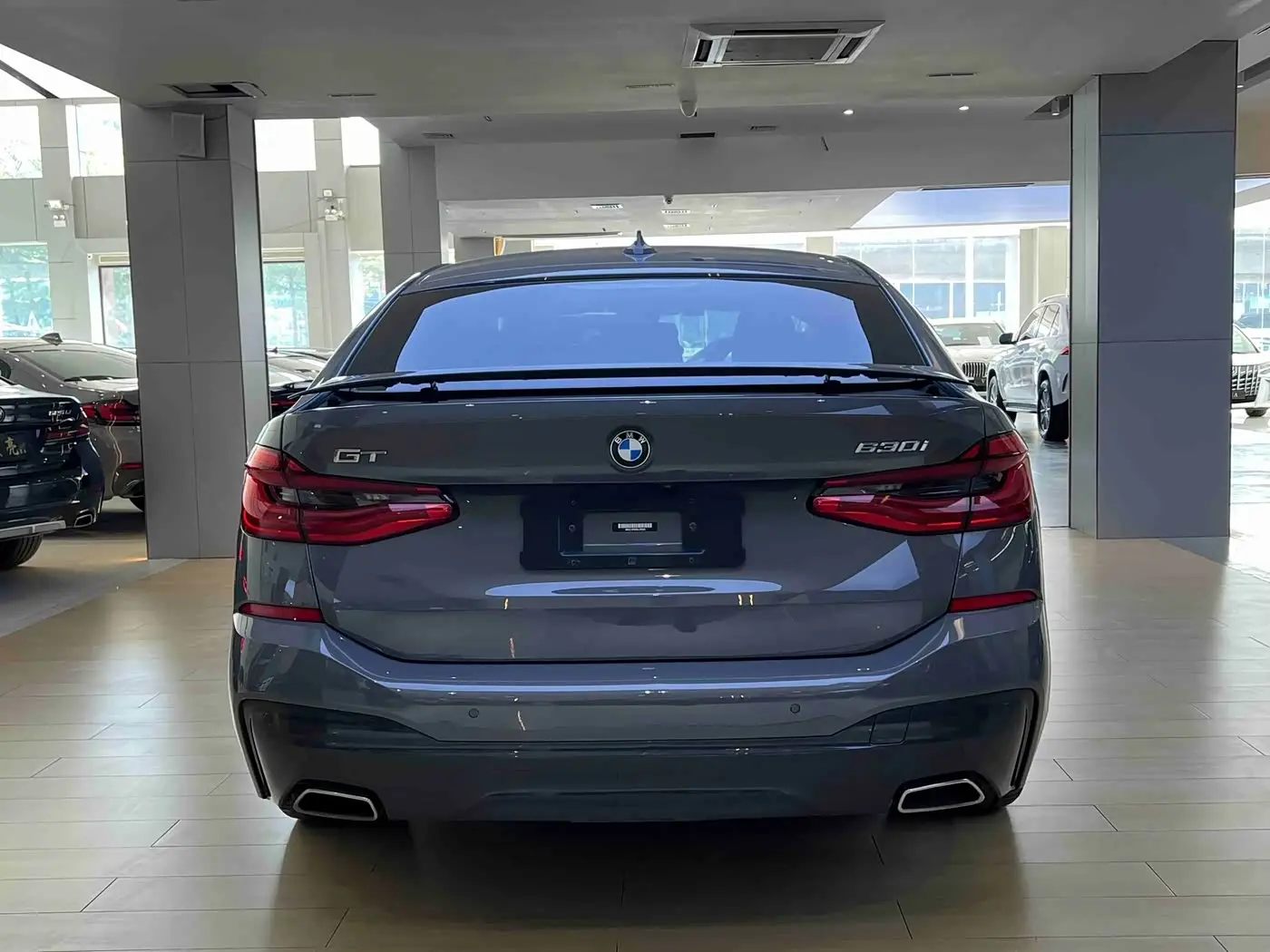BMW 6 Series GT 2022 — Фото 10/11