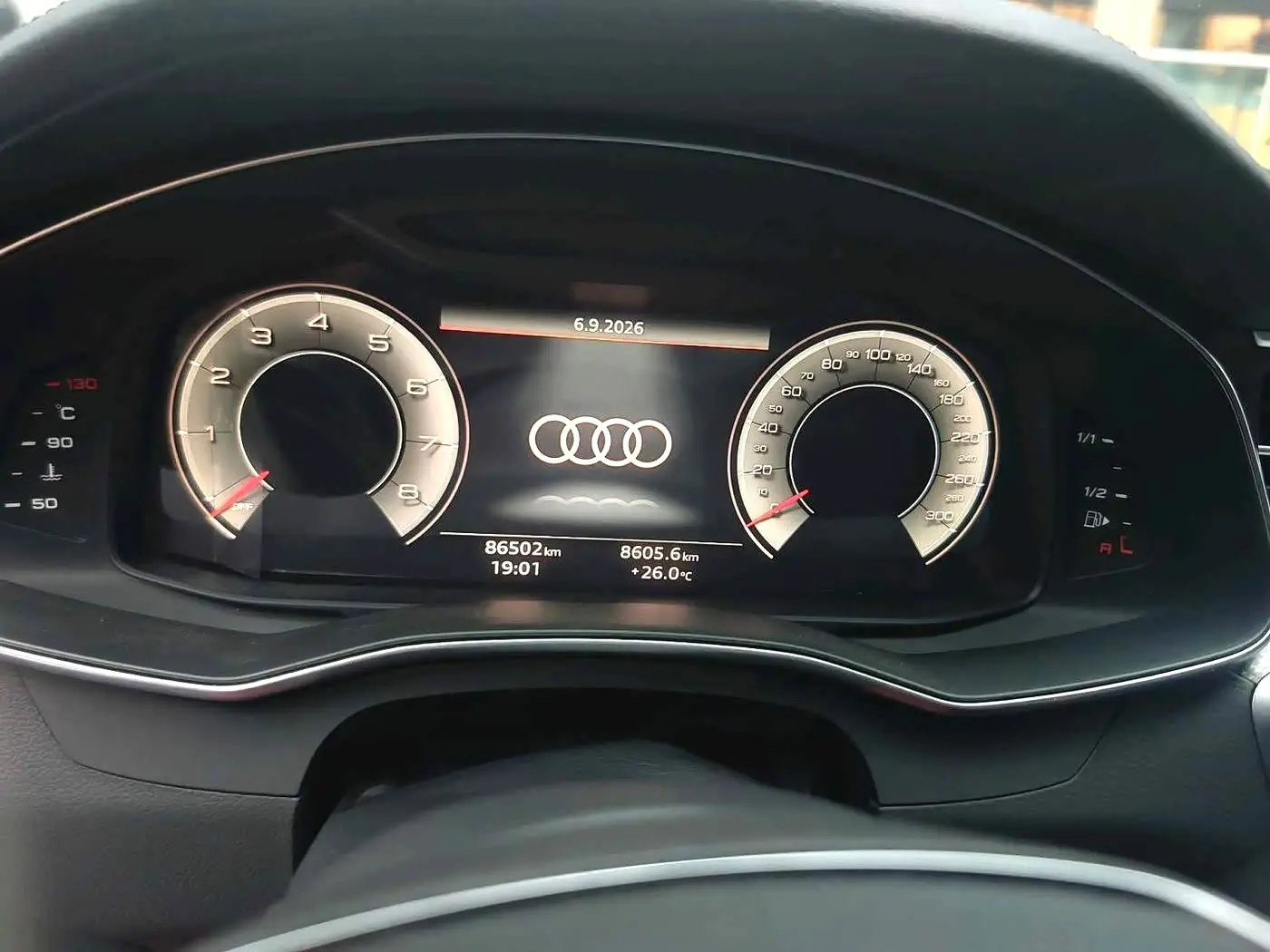 Audi A6L 2021 — Photo 10/12