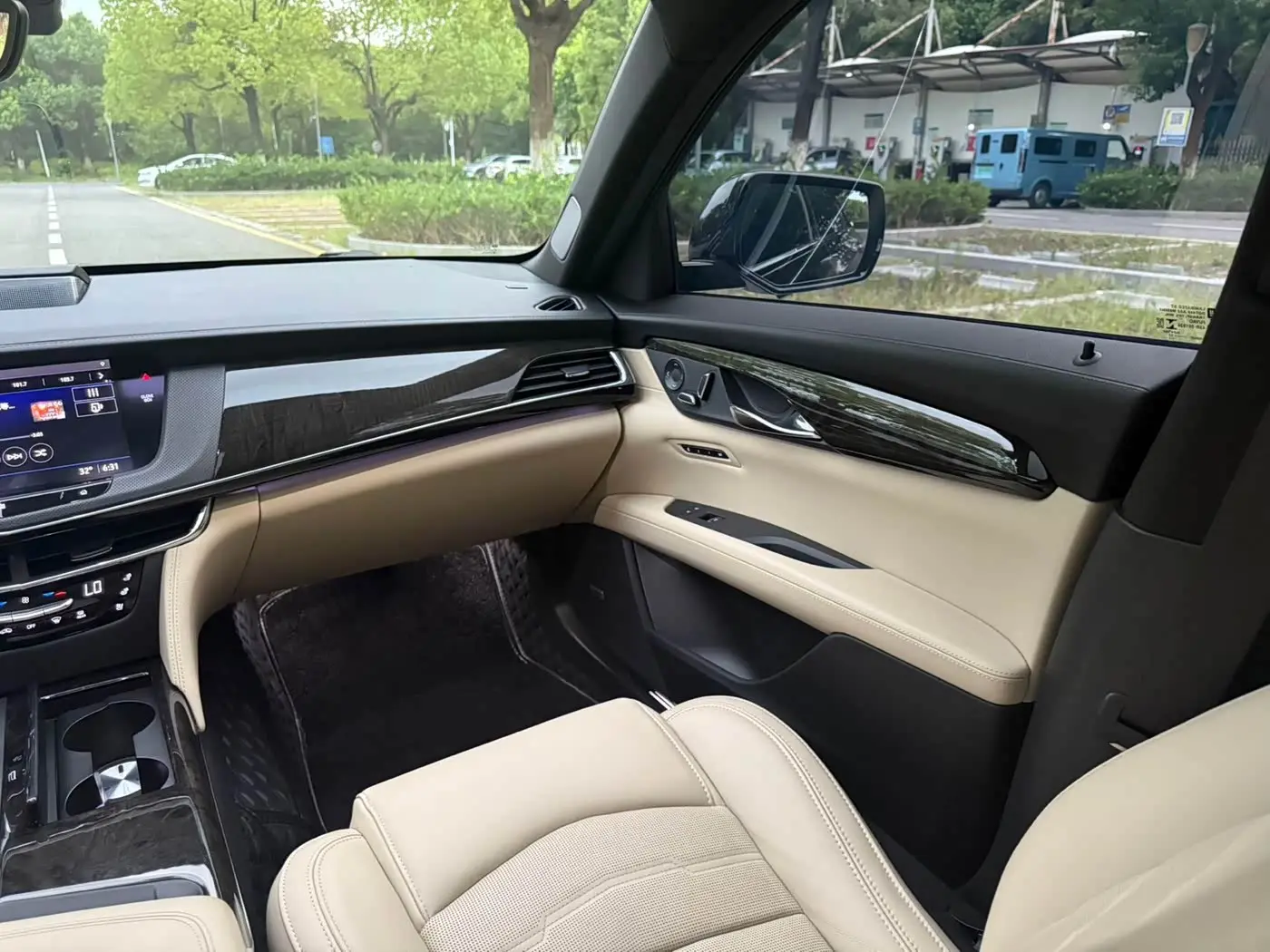 Cadillac CT6 2023 — Фото 13/20