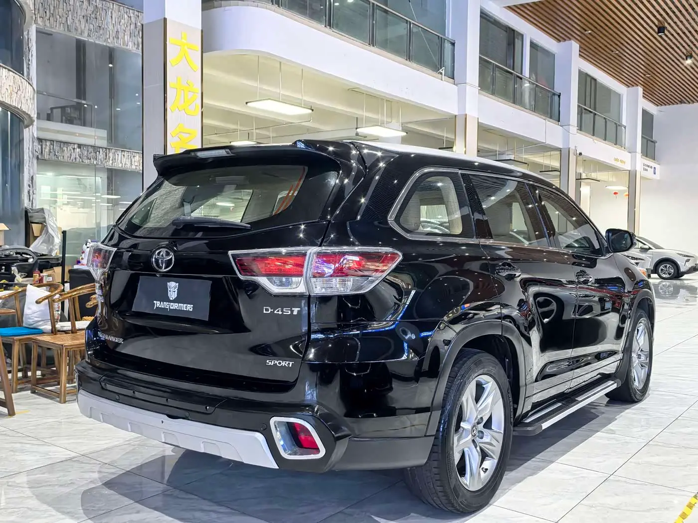 Toyota Highlander 2017 — Фото 4/20