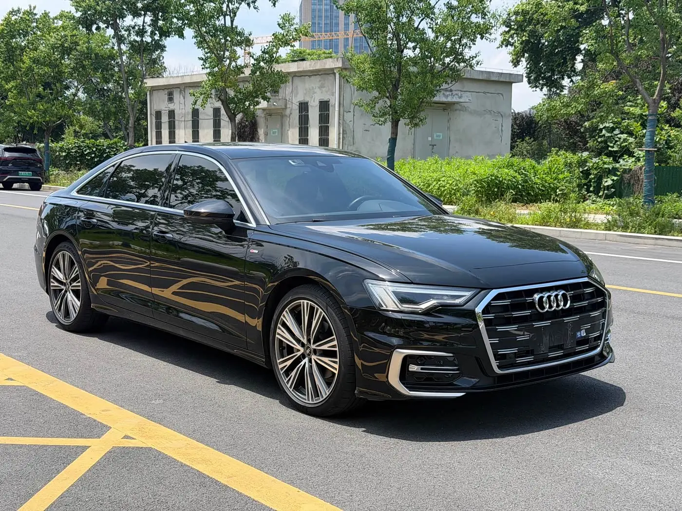 Audi A6L 2024 — Photo 3/9