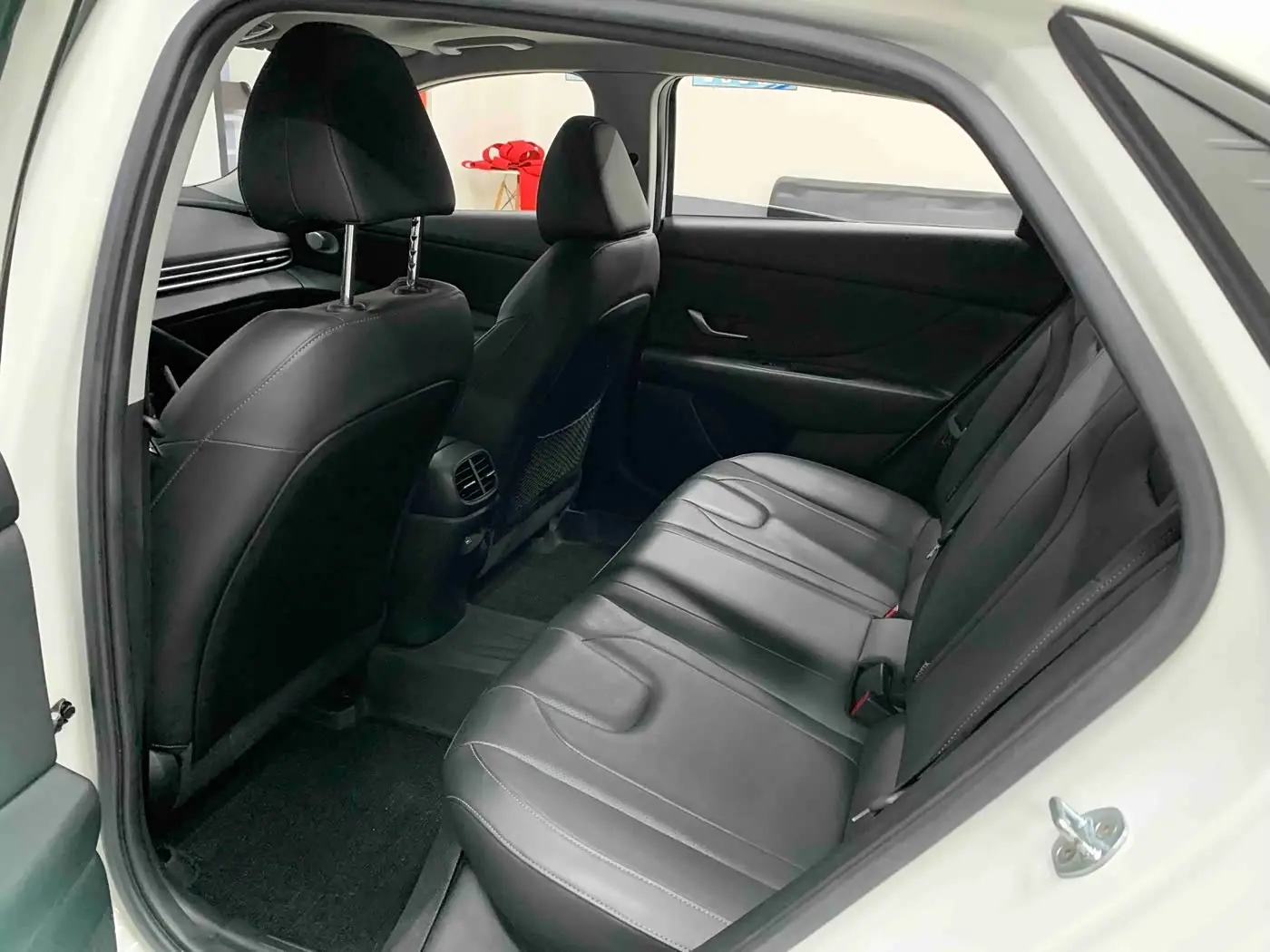 Hyundai Elantra 2022 — Şəkil 10/10