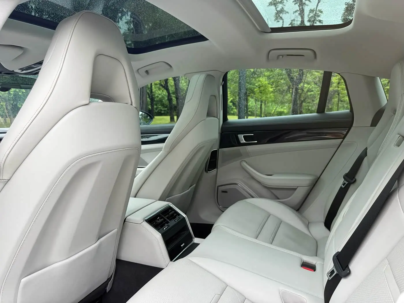 Porsche Panamera 2021 — ფოტო 6/9