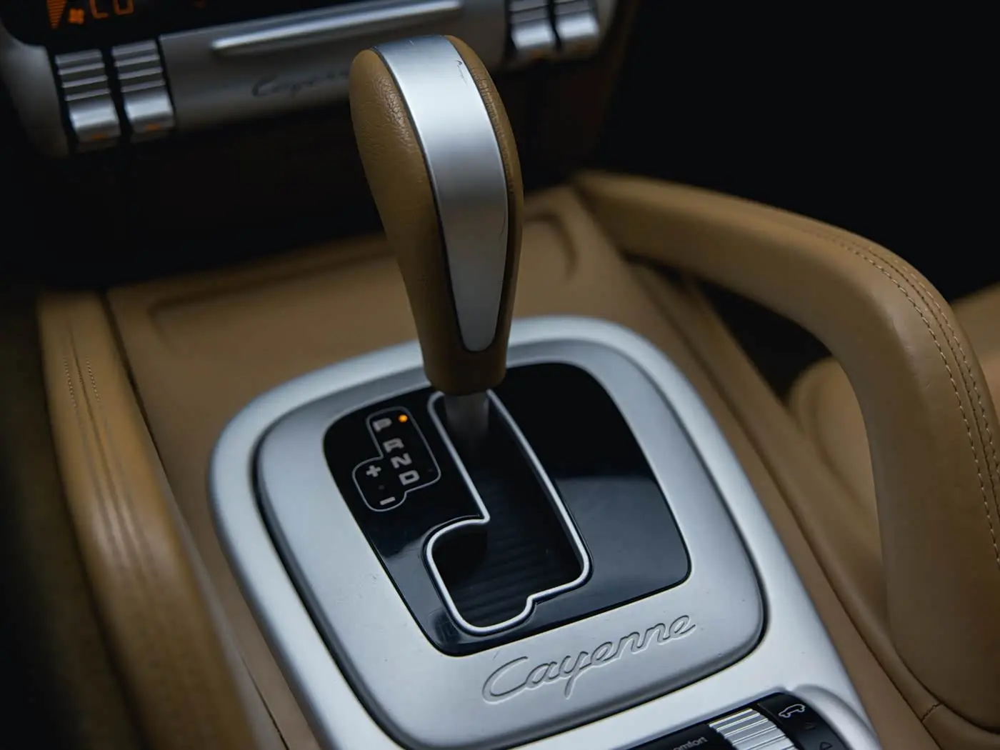 Porsche Cayenne 2008 — Photo 11/20