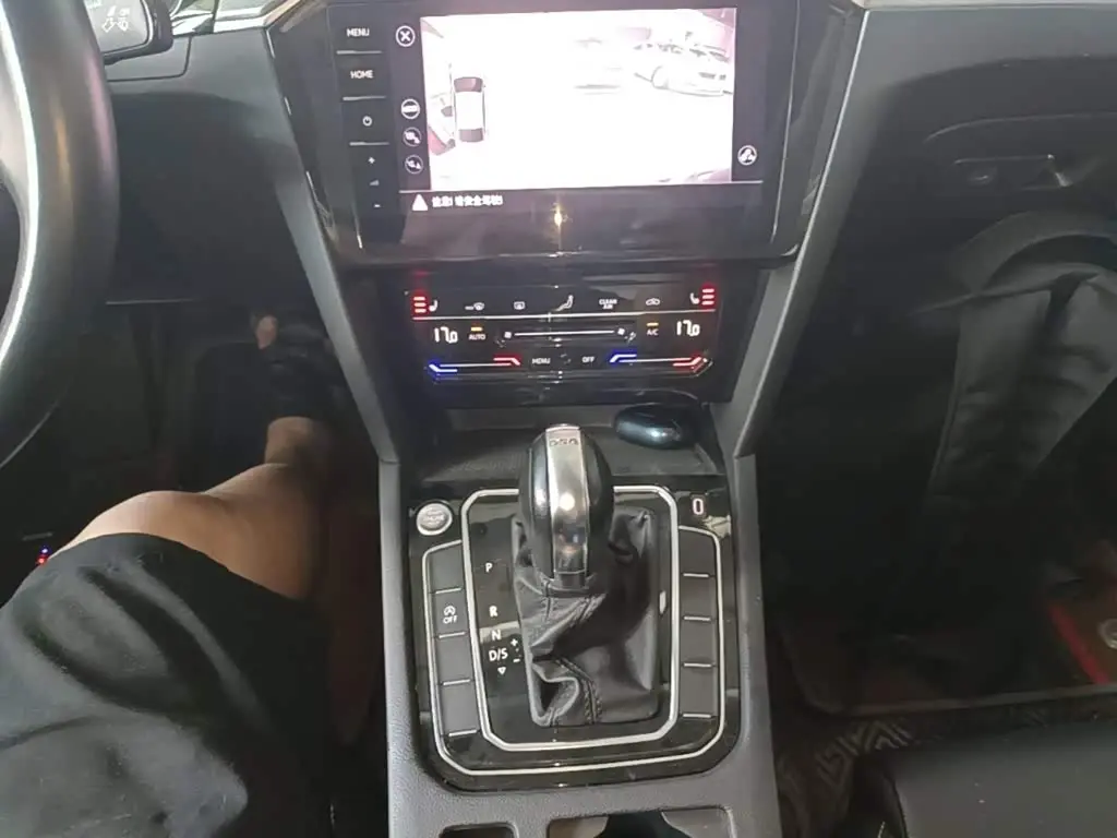 Volkswagen Magotan 2022 — Photo 14/20